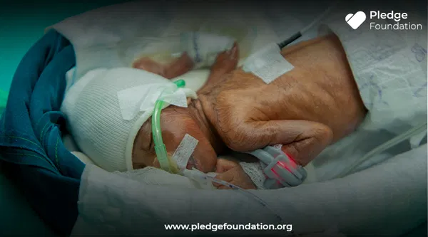 22-Days-Old and Born Prematurely, Weighs only 700 gms | Baby of Varsha Needs Your Support